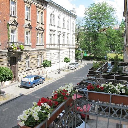 Style4Rent Sunny Old Town Apartments Красков Екстериор снимка