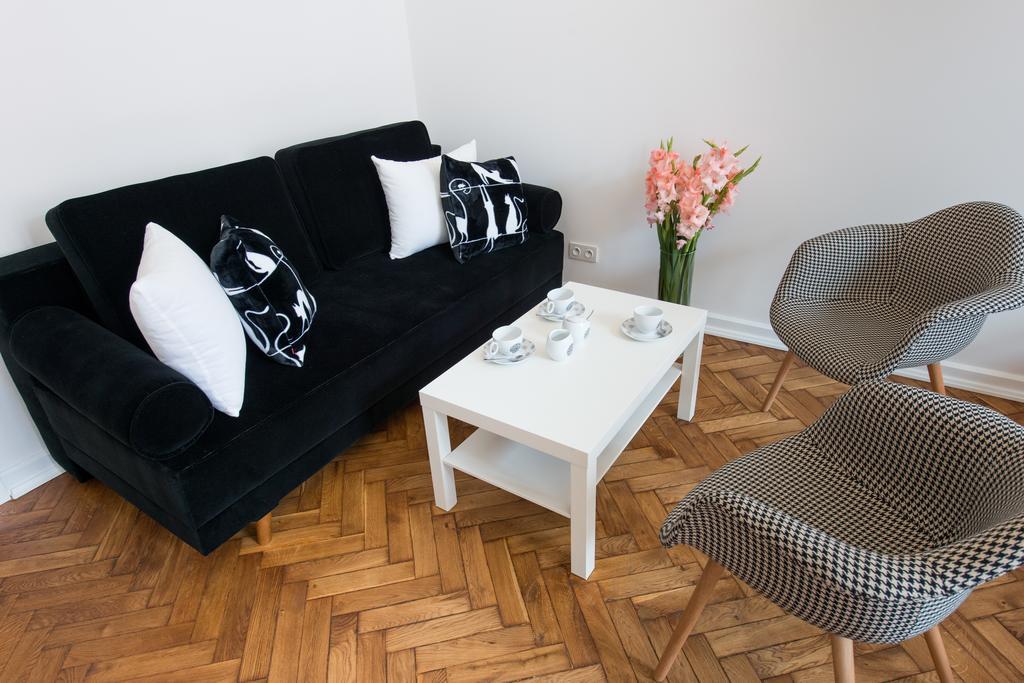 Style4Rent Sunny Old Town Apartments Красков Екстериор снимка