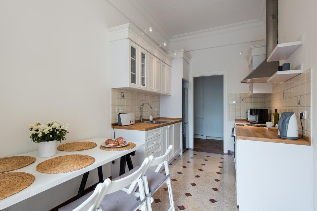 Style4Rent Sunny Old Town Apartments Красков Екстериор снимка